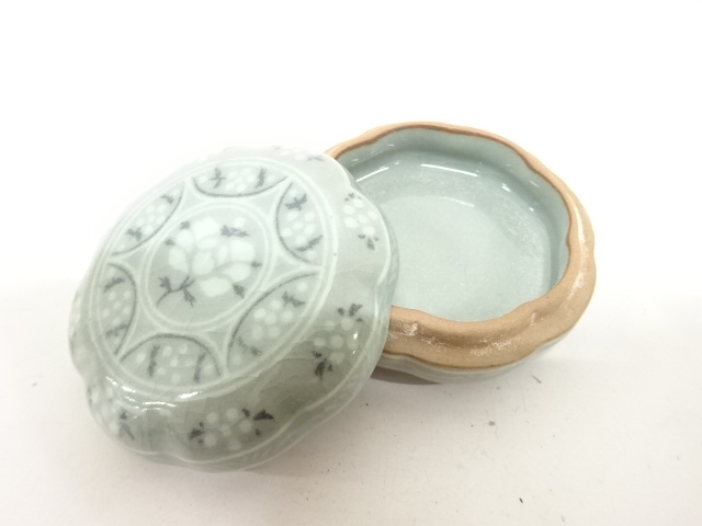  方赫山造　高麗青磁　香合